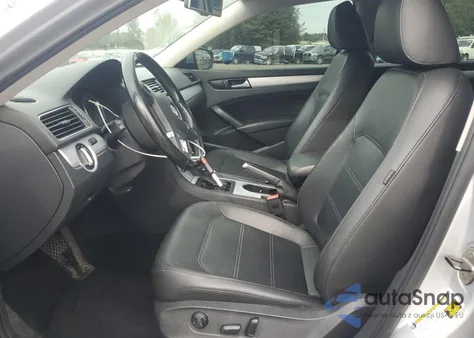 2013 Volkswagen Passat Se from USA, damaged, VIN 1VWBP7A33DC142222